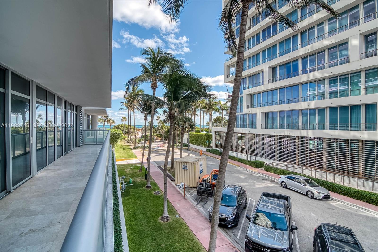 THE CARIBBEAN CONDO - Residential Lease