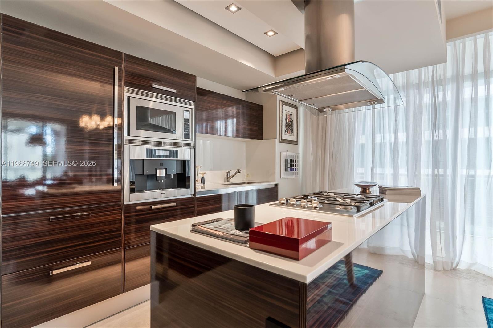 THE CARIBBEAN CONDO - Residential Lease