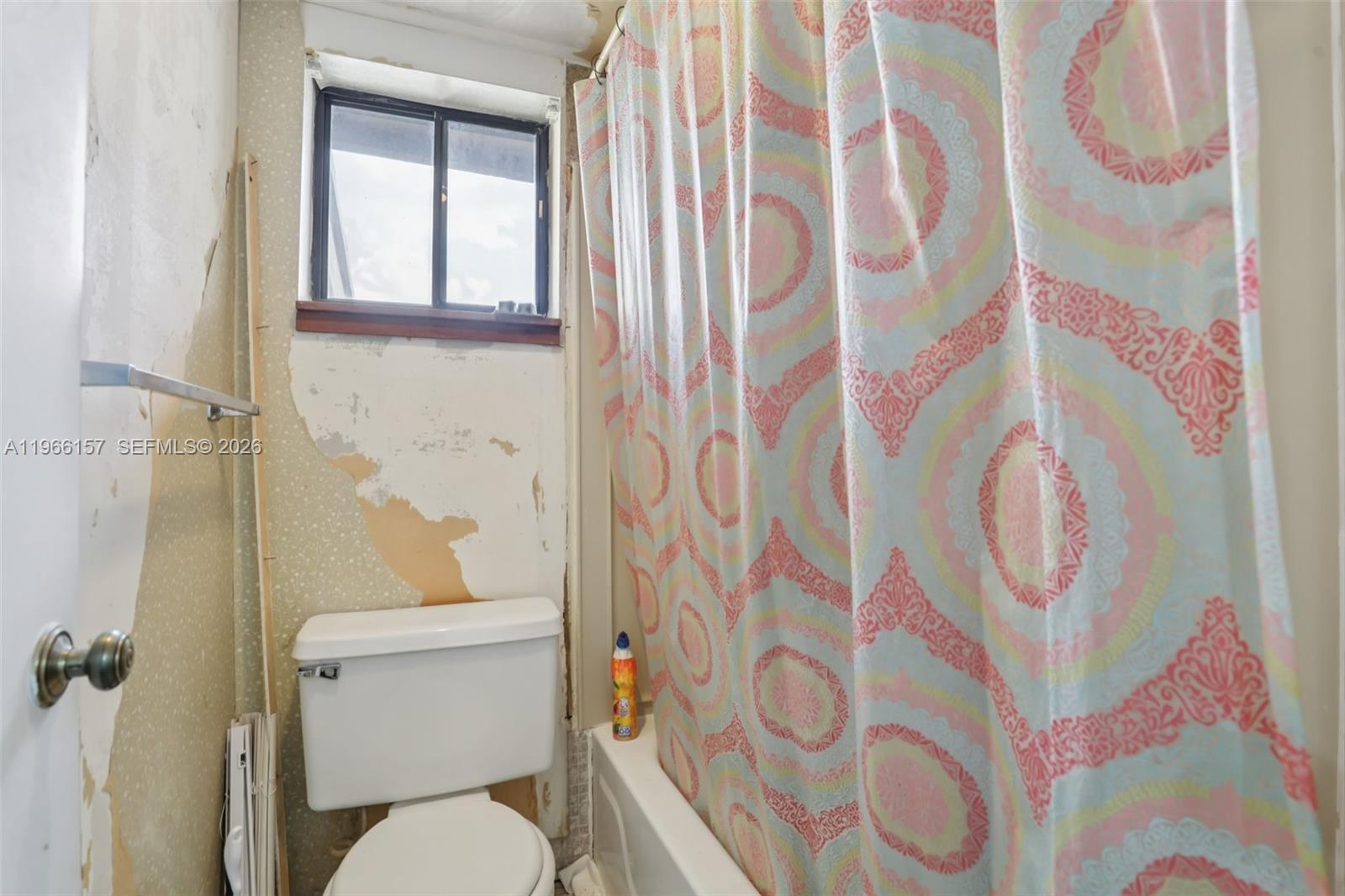 ARROWHEAD GOLF & TENNIS C - Residential