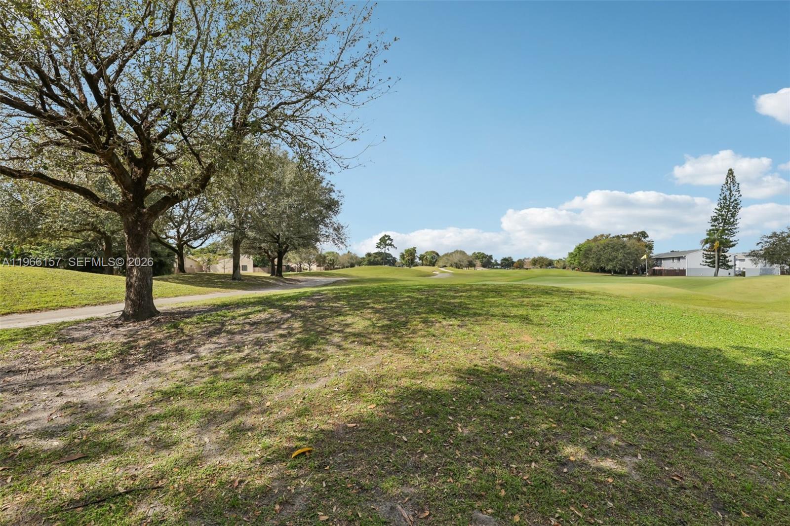 ARROWHEAD GOLF & TENNIS C - Residential