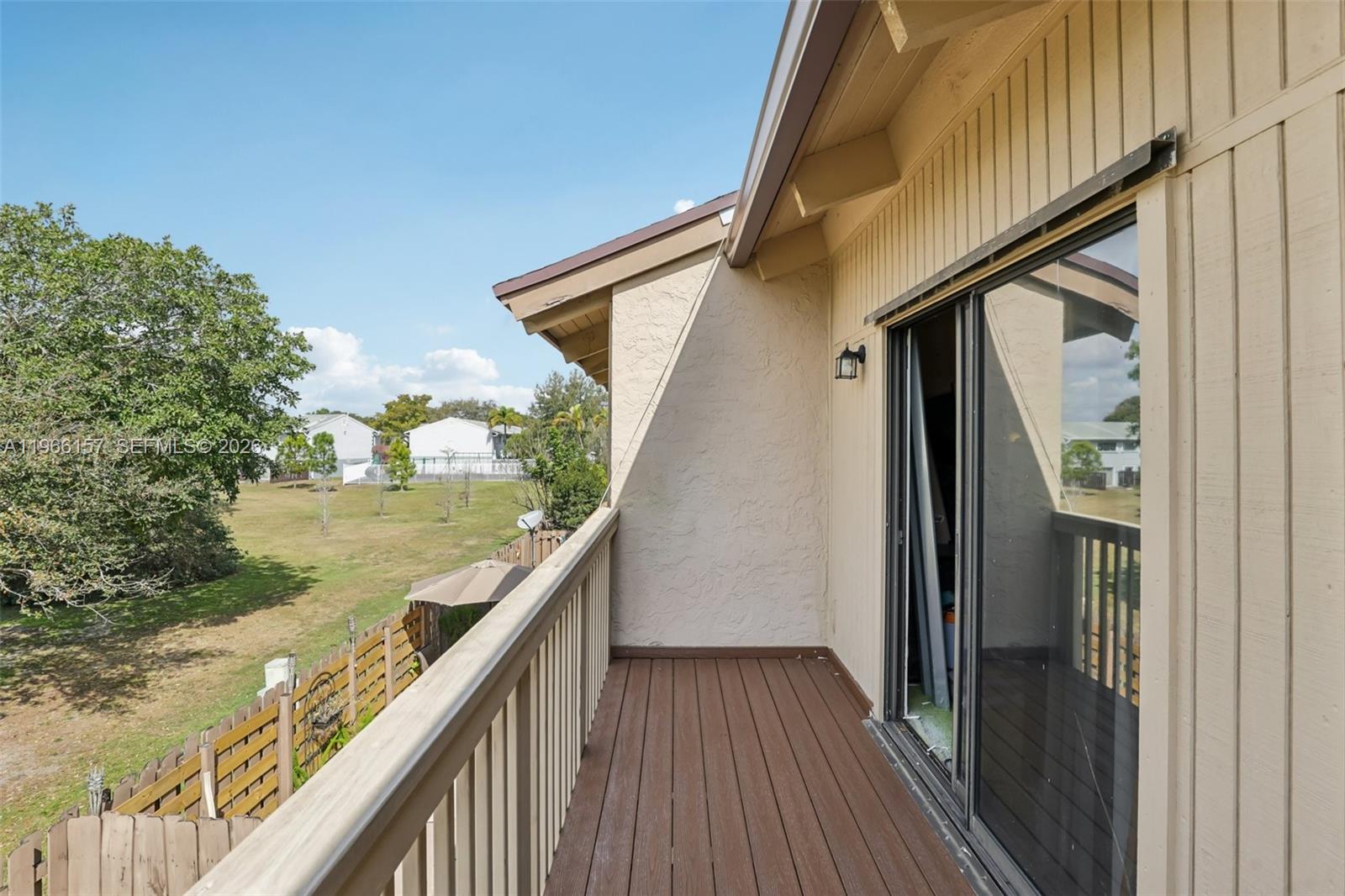 ARROWHEAD GOLF & TENNIS C - Residential