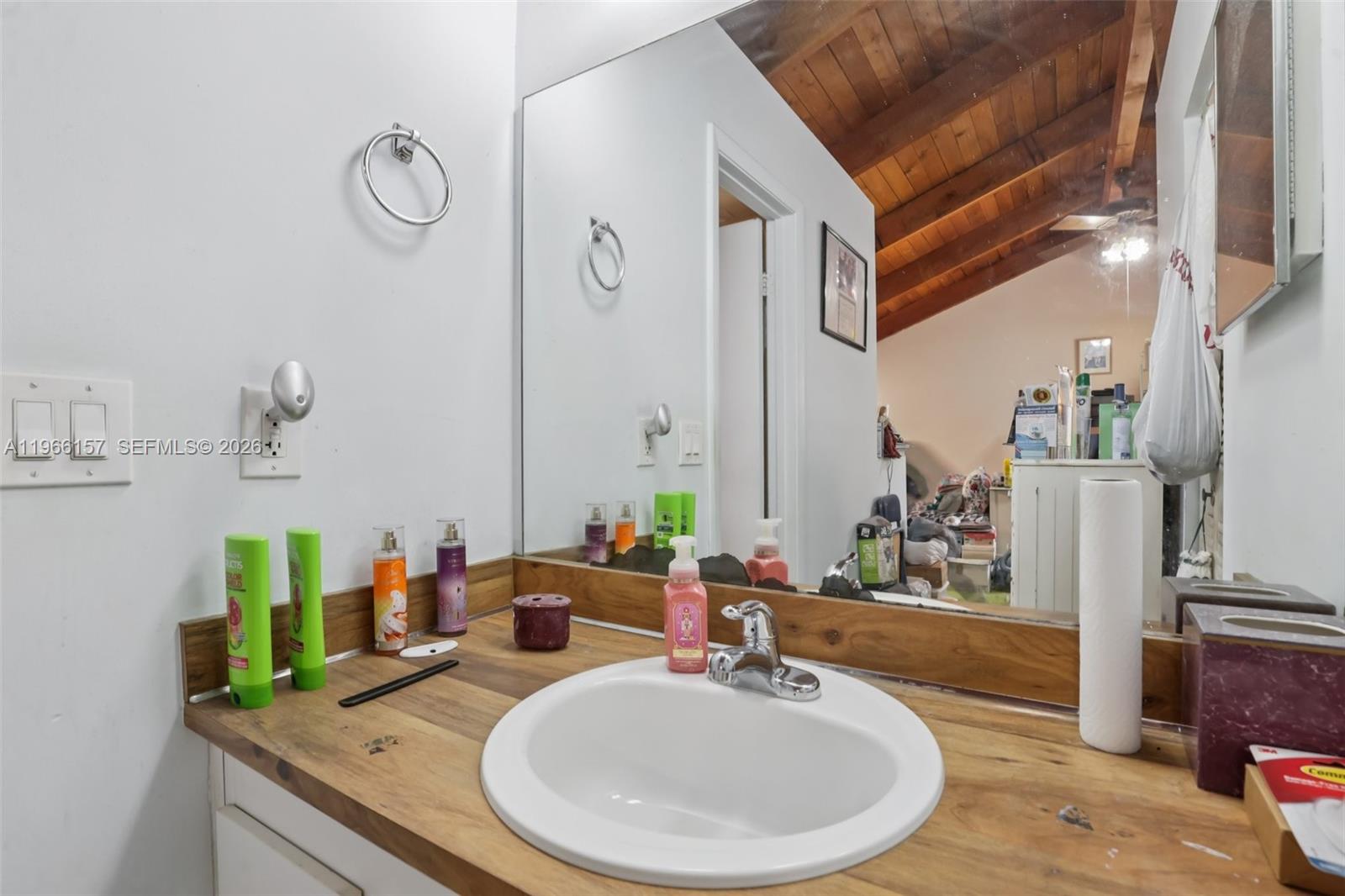 ARROWHEAD GOLF & TENNIS C - Residential