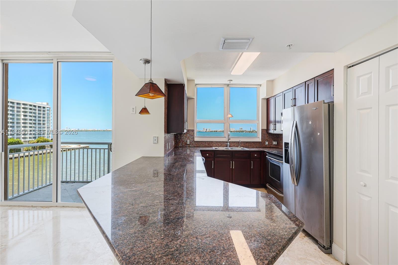 CITE CONDO - Residential