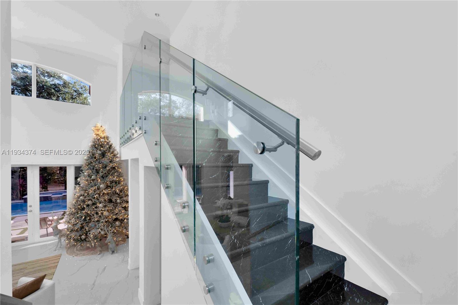 SILVERCEST LAKE ESTATES 1 - Residential