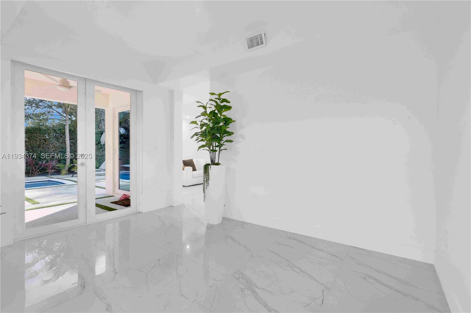 SILVERCEST LAKE ESTATES 1 - Residential