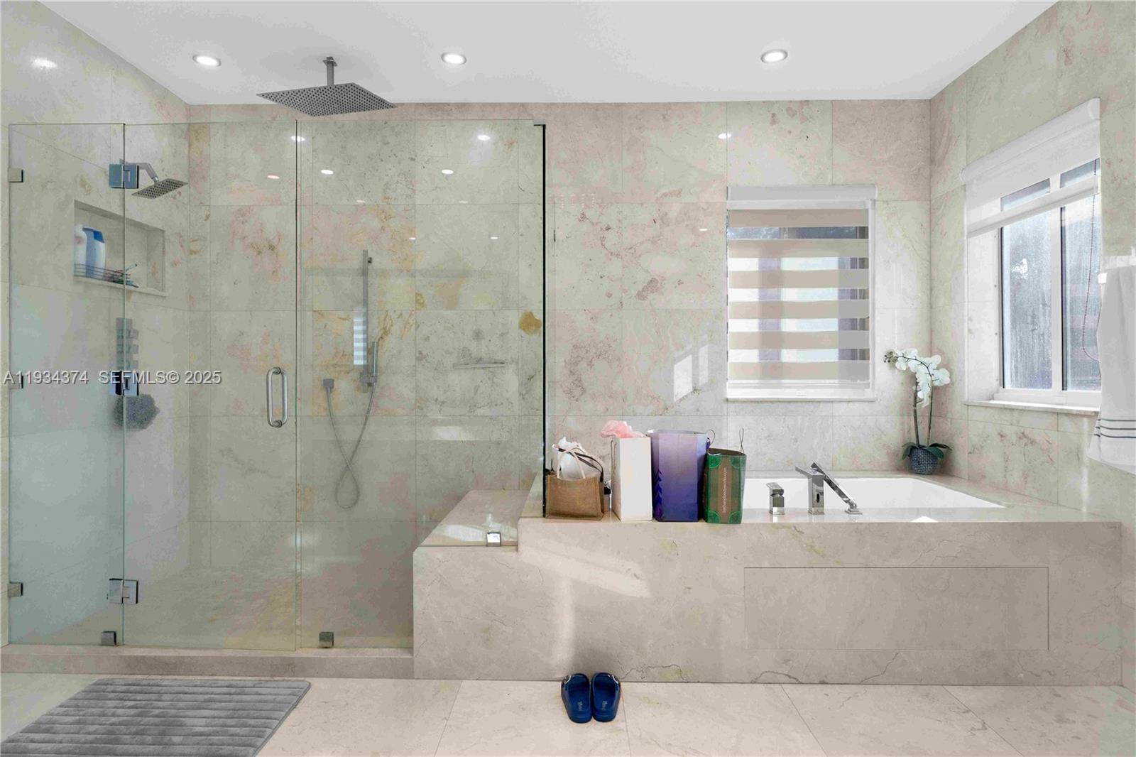 SILVERCEST LAKE ESTATES 1 - Residential