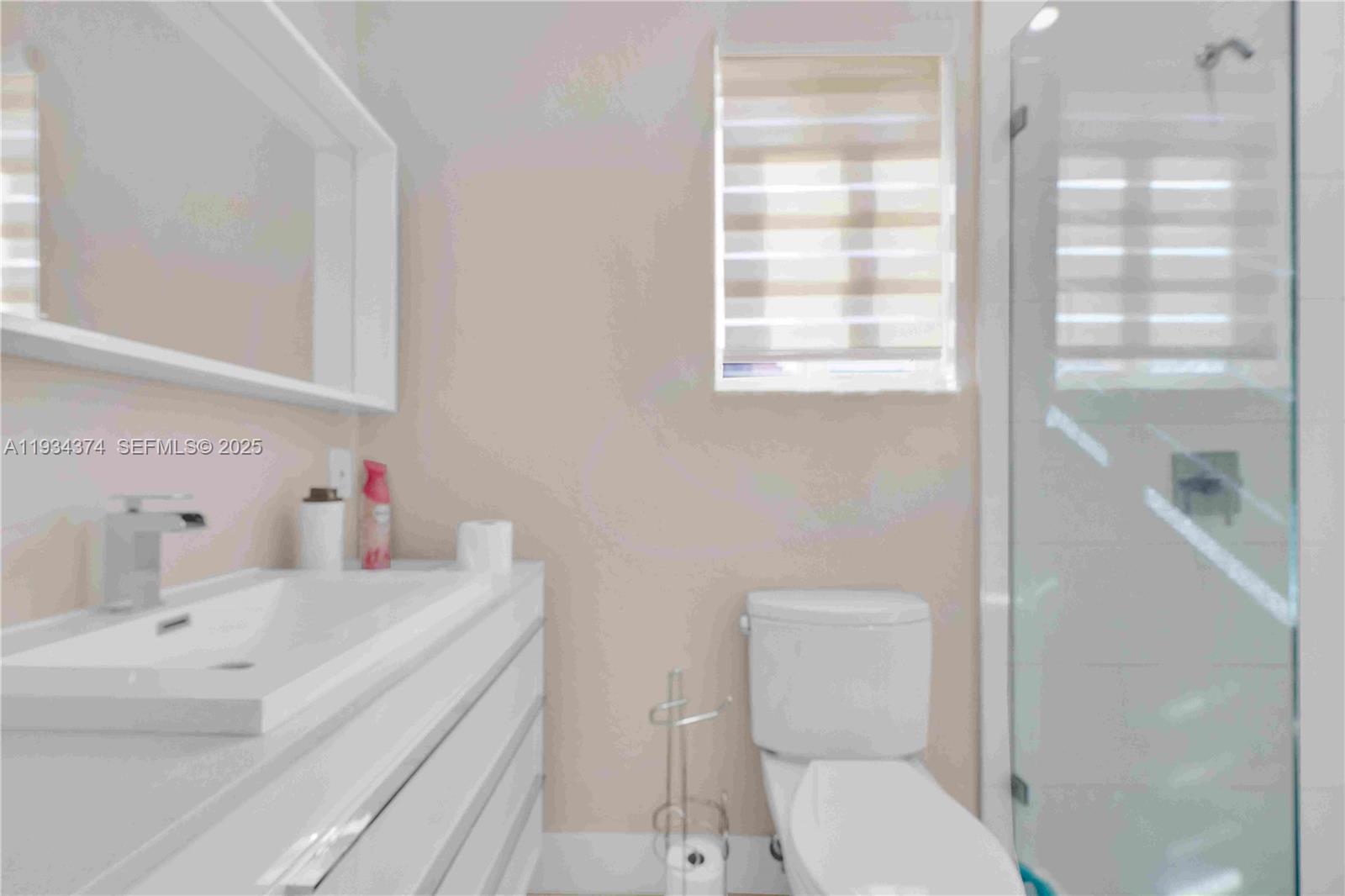 SILVERCEST LAKE ESTATES 1 - Residential