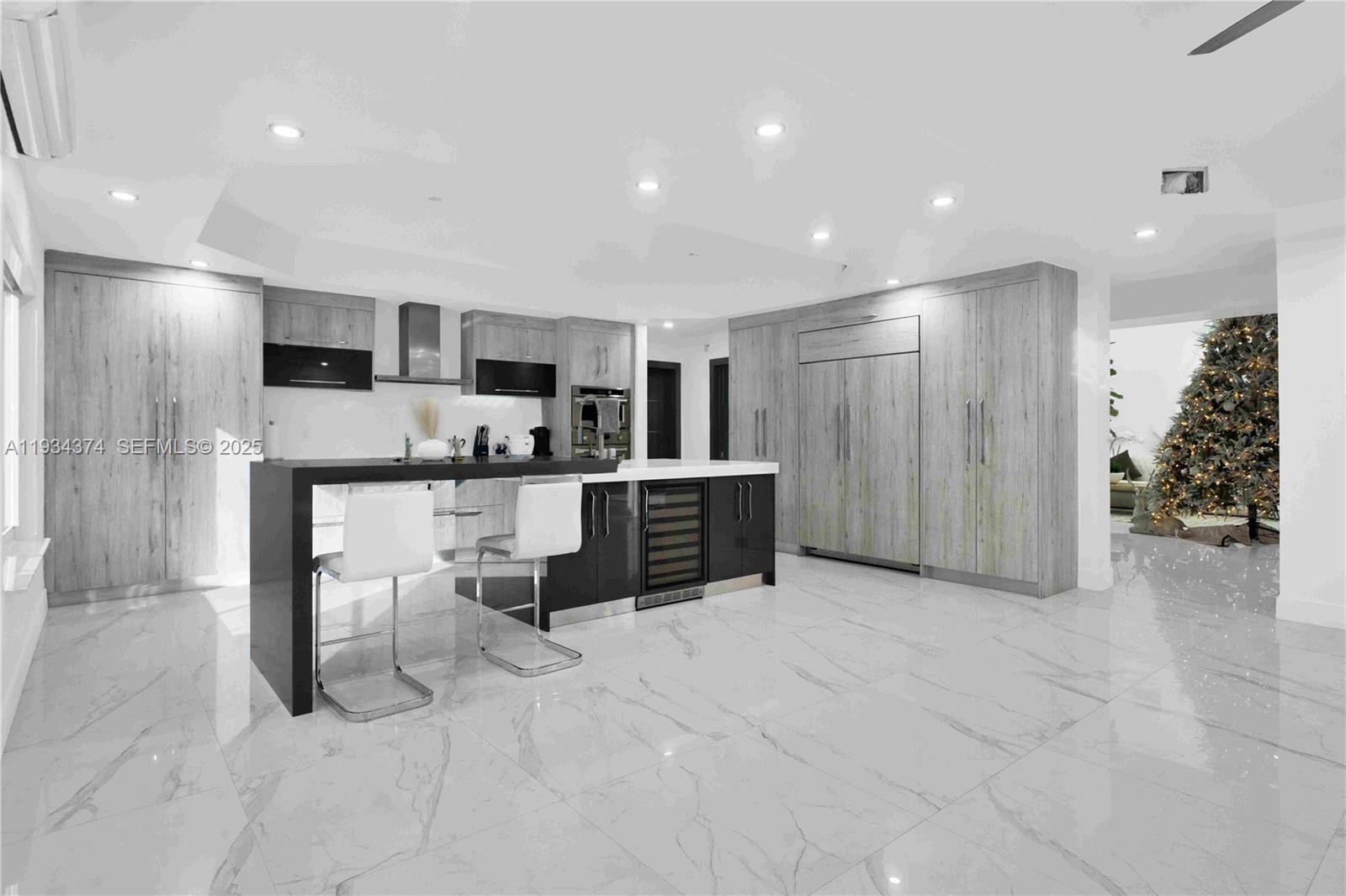 SILVERCEST LAKE ESTATES 1 - Residential