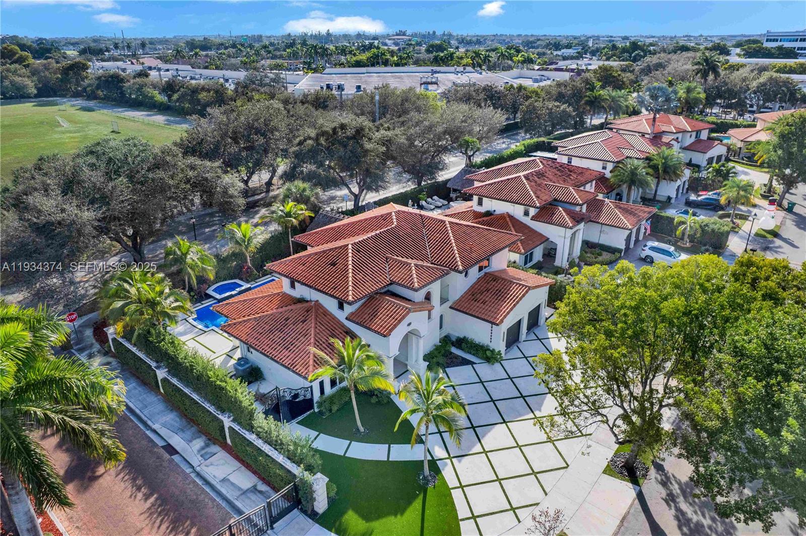 SILVERCEST LAKE ESTATES 1 - Residential