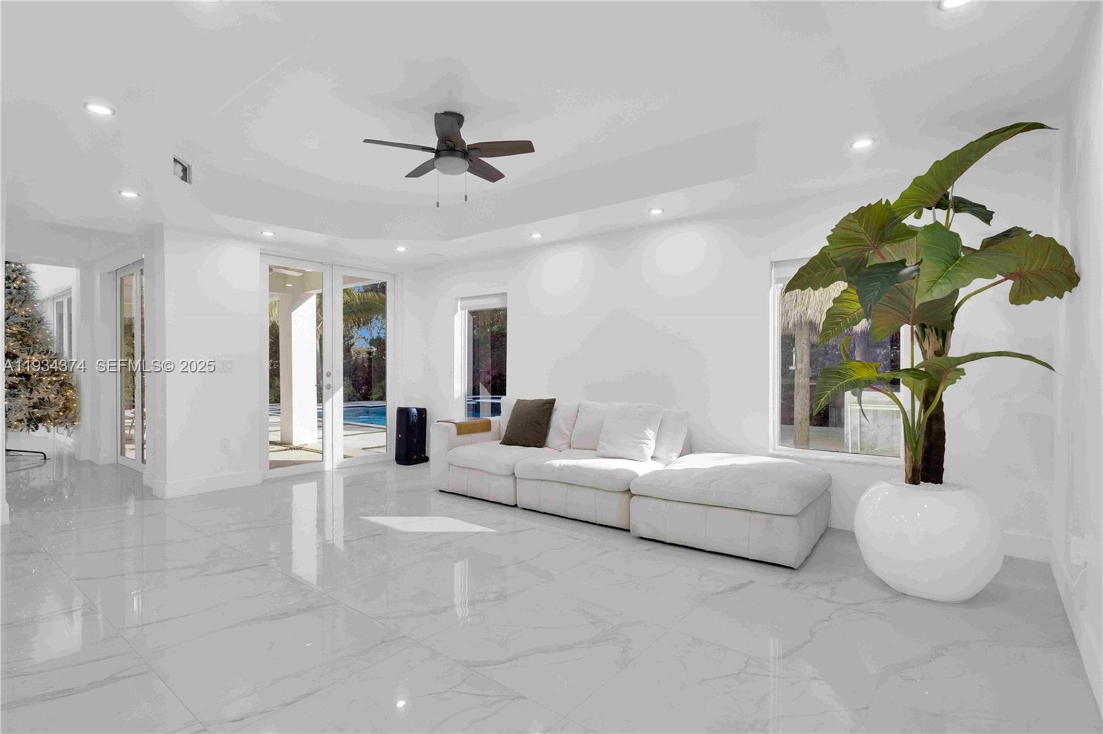 SILVERCEST LAKE ESTATES 1 - Residential