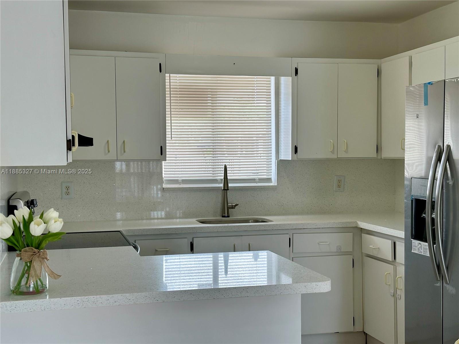 VILLA VERANDA CONDO - Residential