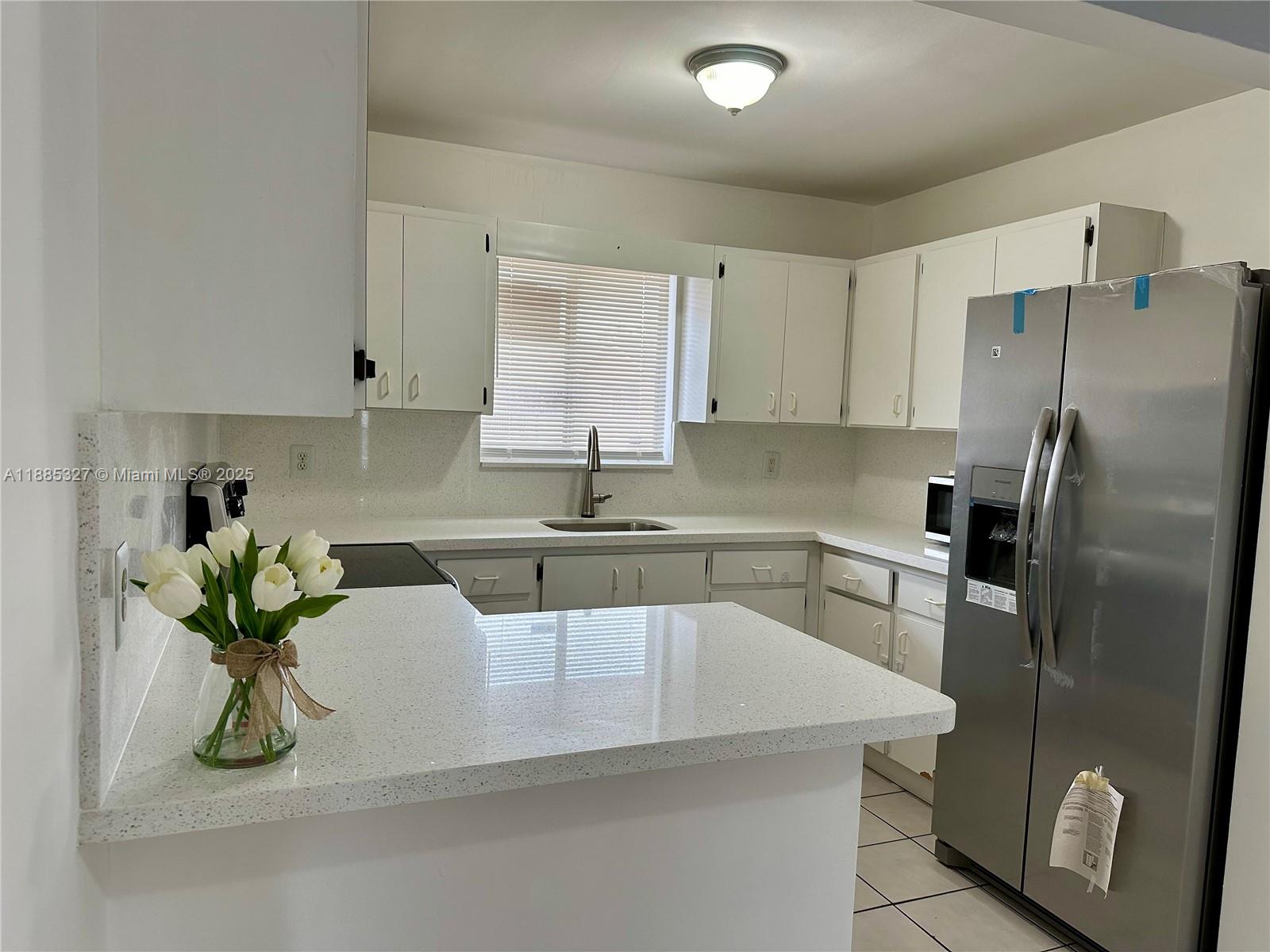 VILLA VERANDA CONDO - Residential