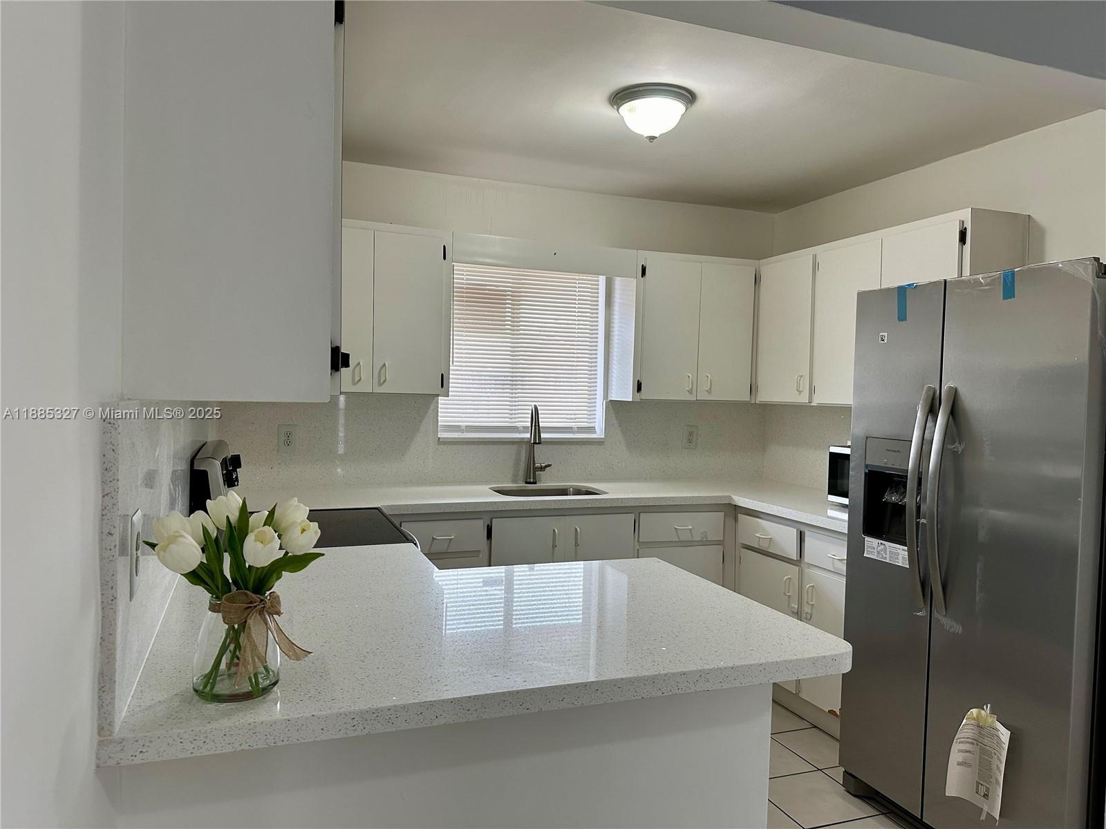 VILLA VERANDA CONDO - Residential