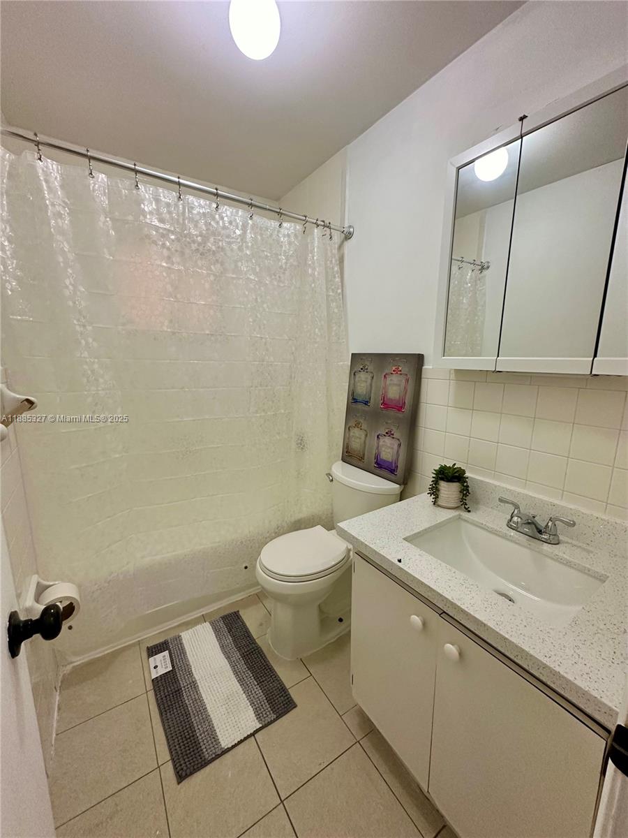 VILLA VERANDA CONDO - Residential