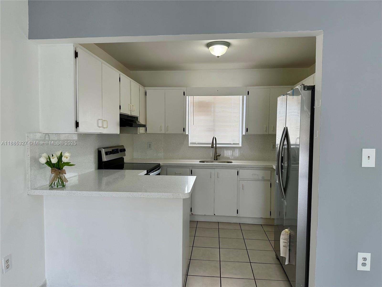 VILLA VERANDA CONDO - Residential