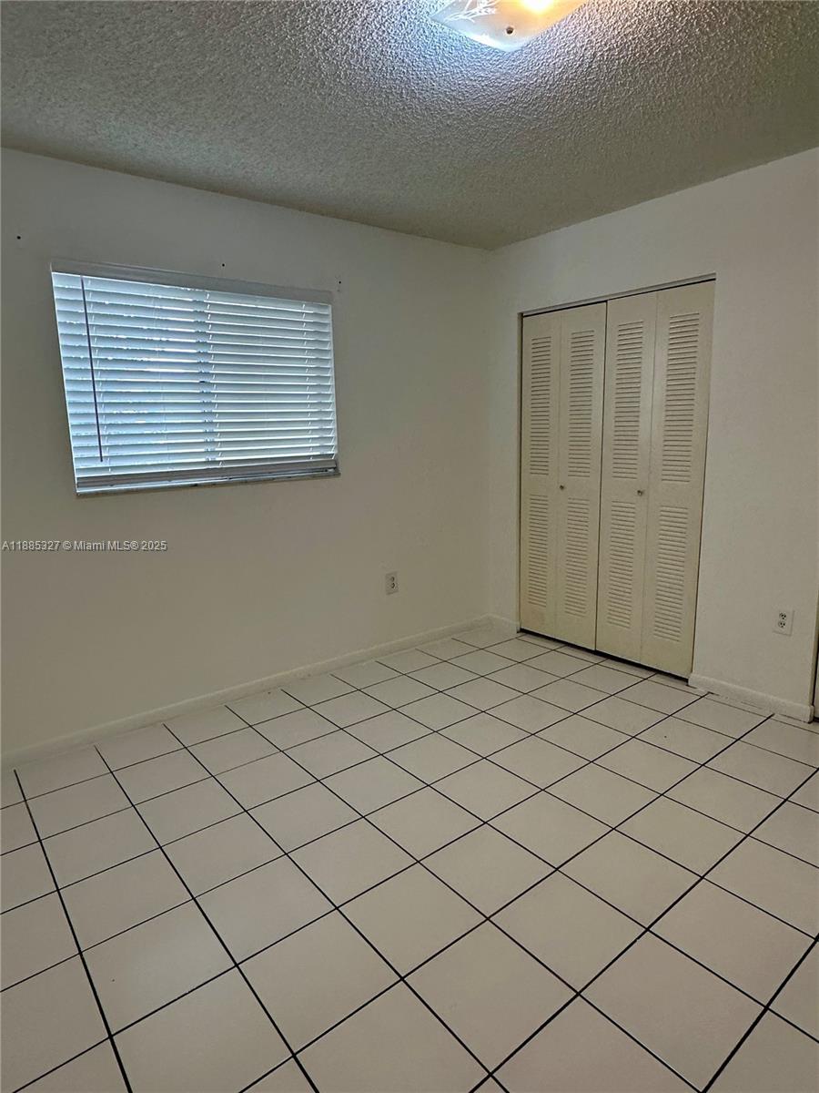 VILLA VERANDA CONDO - Residential