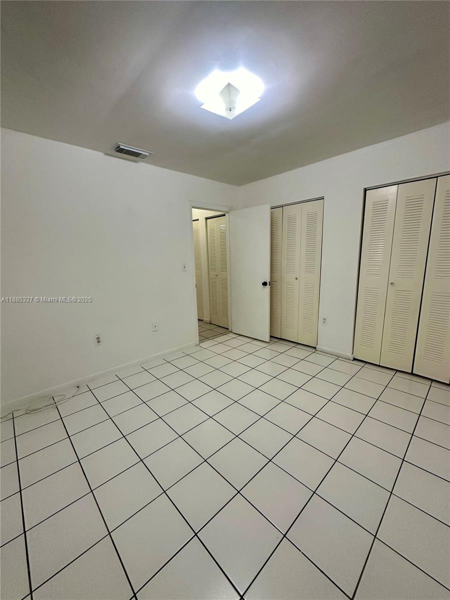 VILLA VERANDA CONDO - Residential