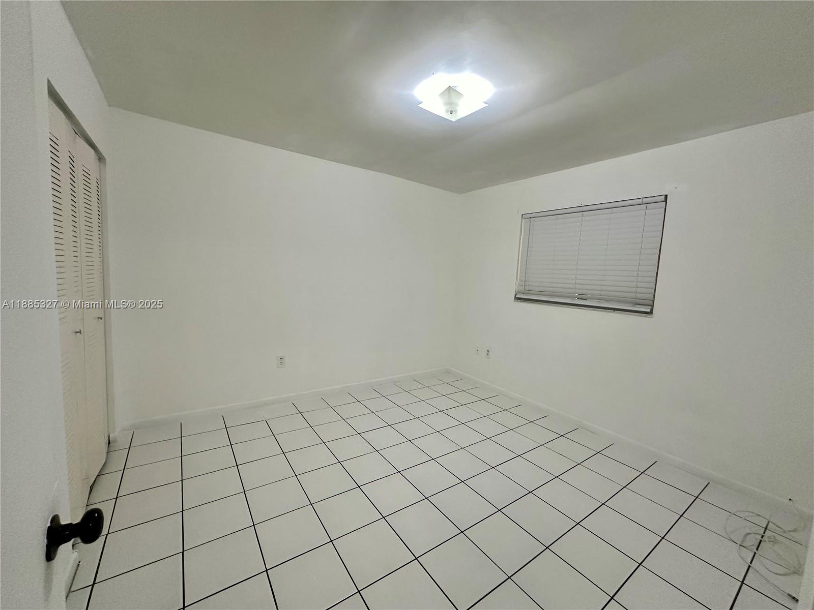 VILLA VERANDA CONDO - Residential