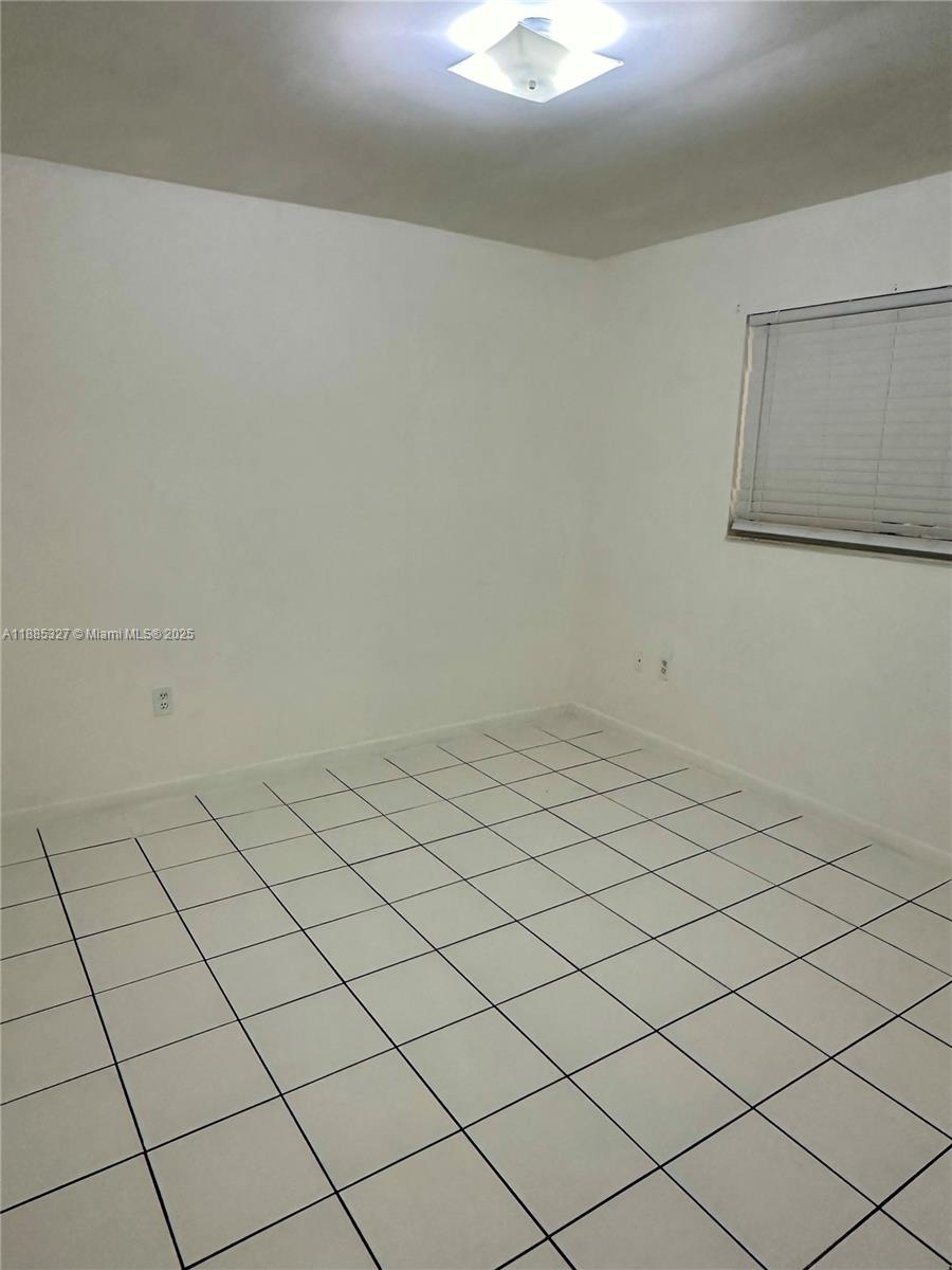 VILLA VERANDA CONDO - Residential