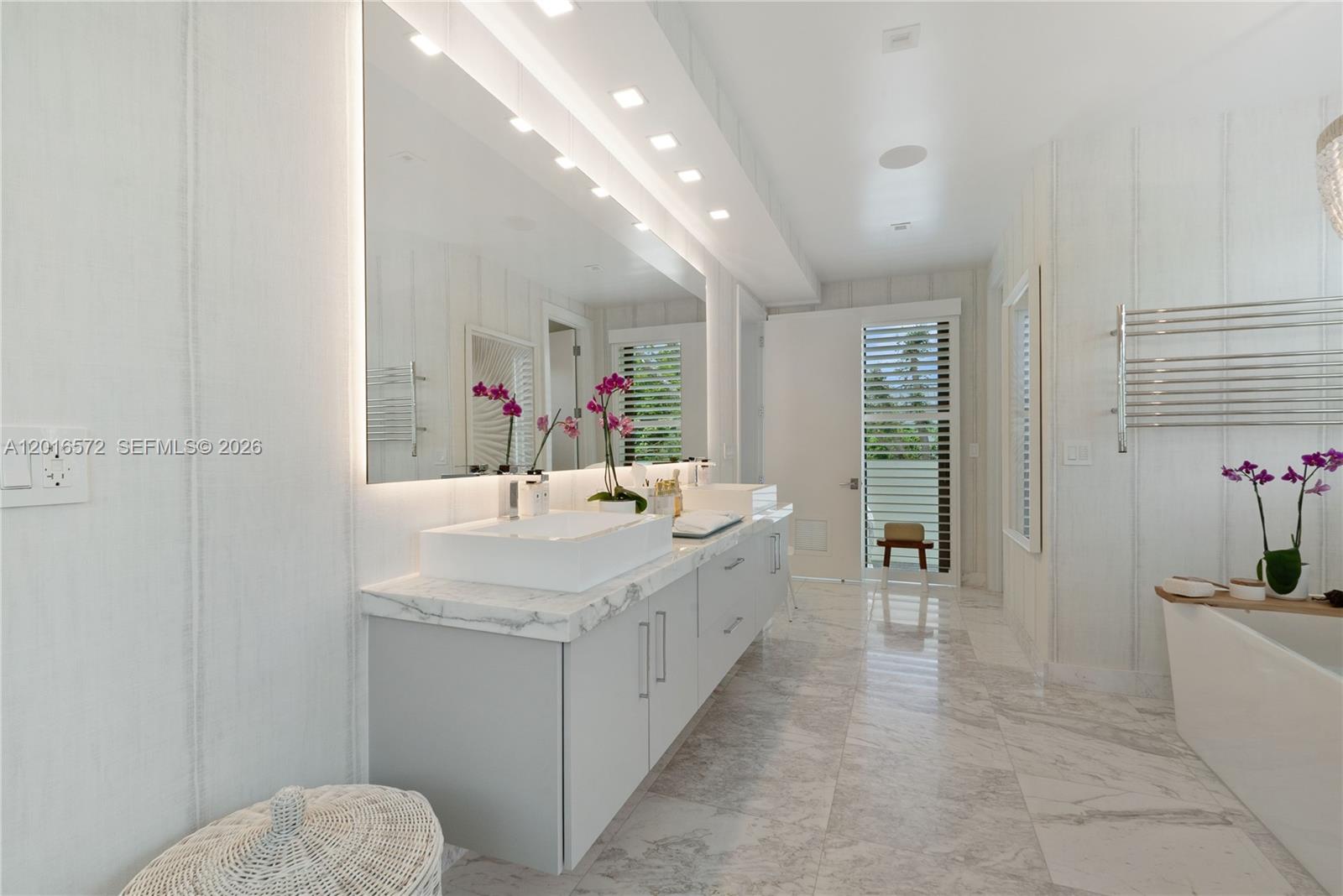 LA GORCE PALACE CONDO - Residential