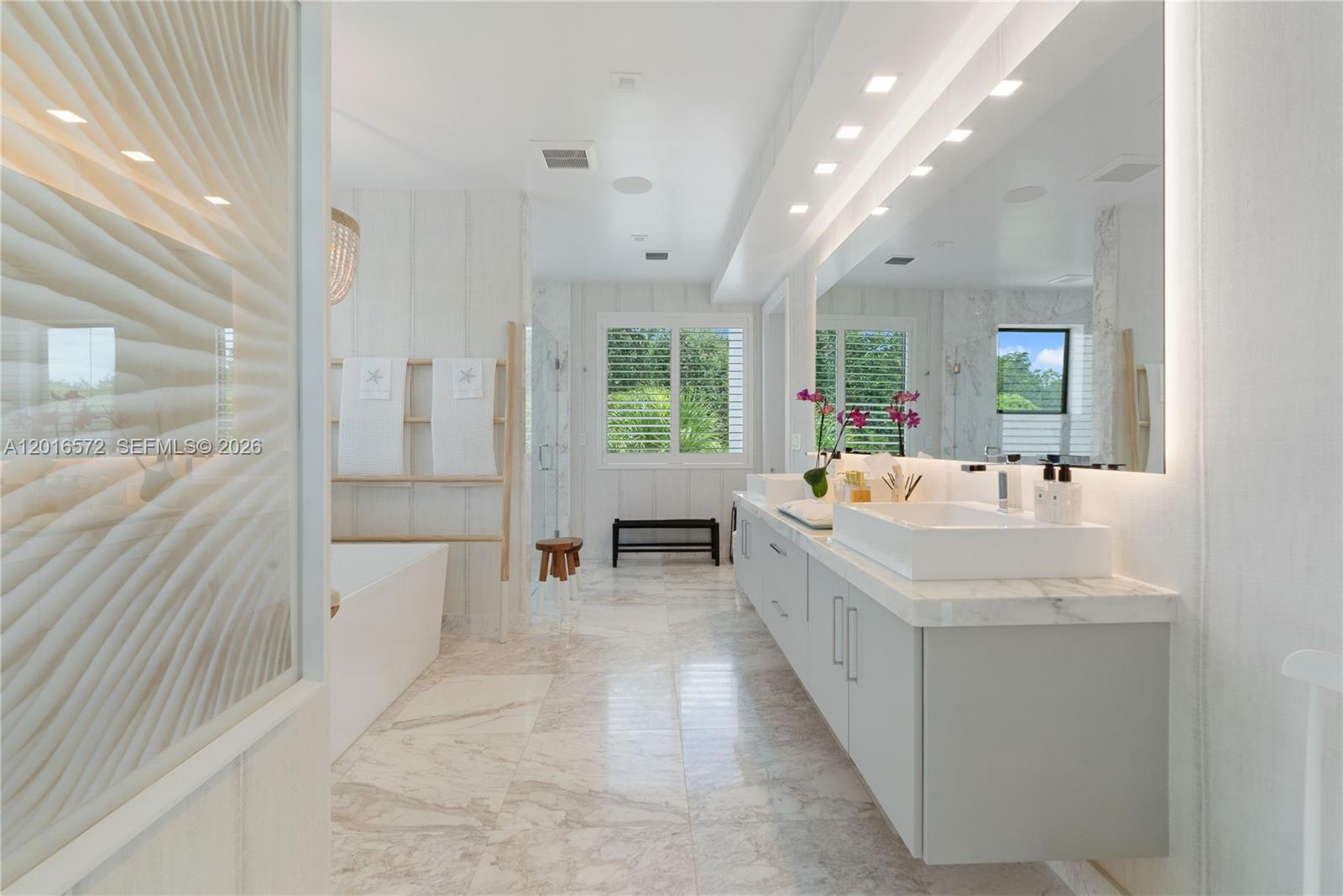 LA GORCE PALACE CONDO - Residential