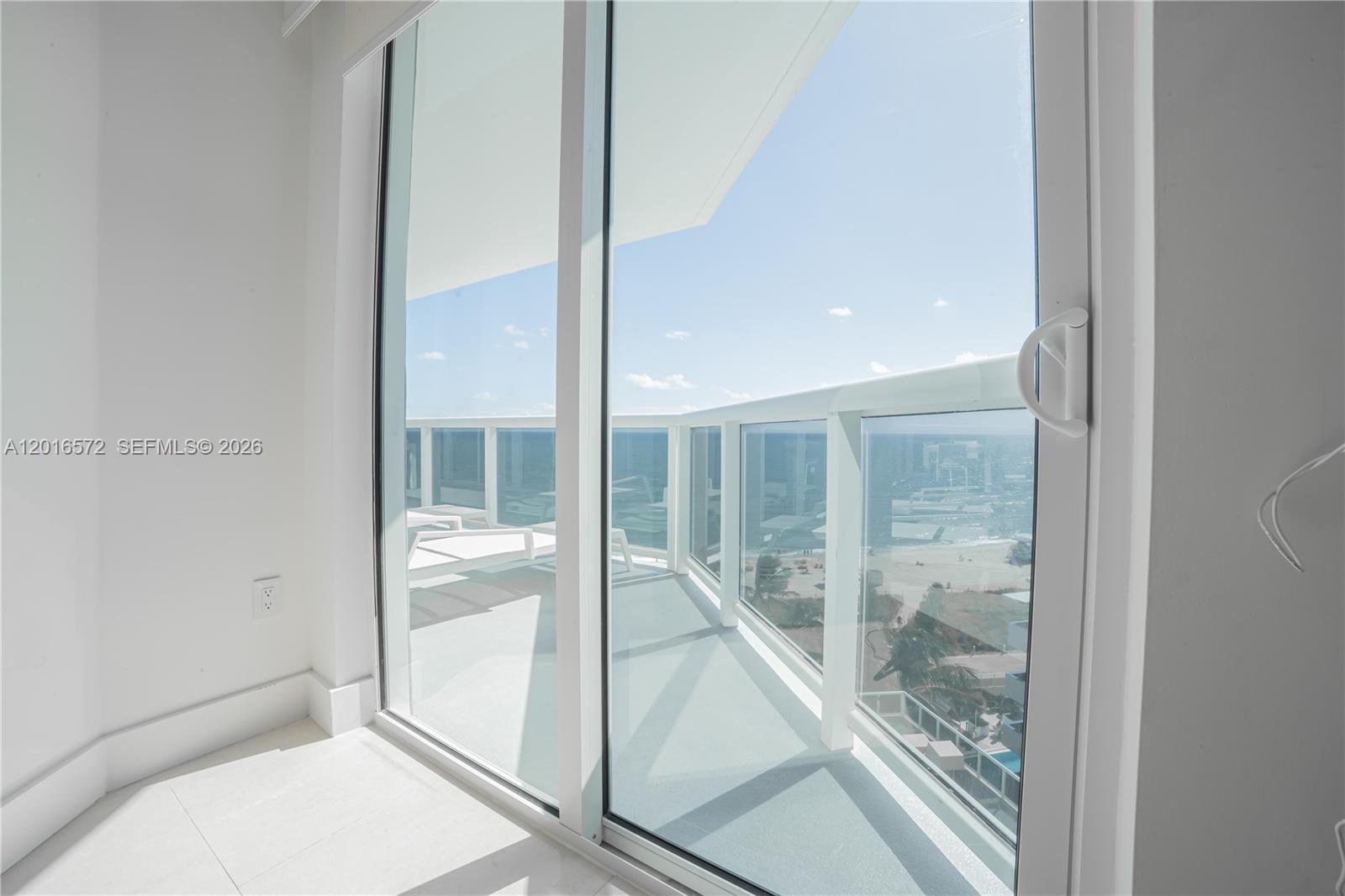 LA GORCE PALACE CONDO - Residential