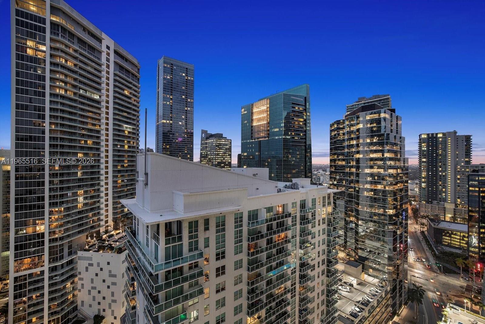 THE CLUB AT BRICKELL BAY - Residential