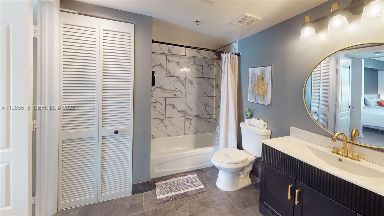 THE CLUB AT BRICKELL BAY - Residential