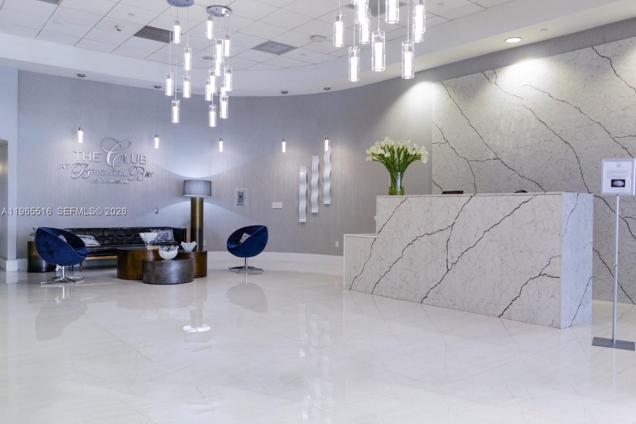 THE CLUB AT BRICKELL BAY - Residential