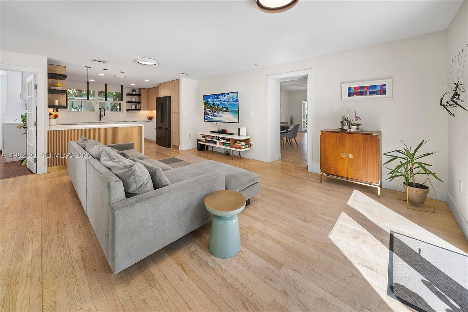 CORAL GABLES CRAFTS SEC - Residential