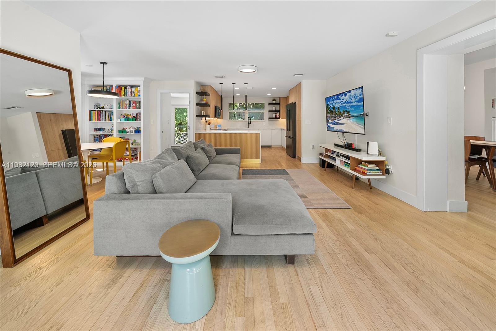 CORAL GABLES CRAFTS SEC - Residential