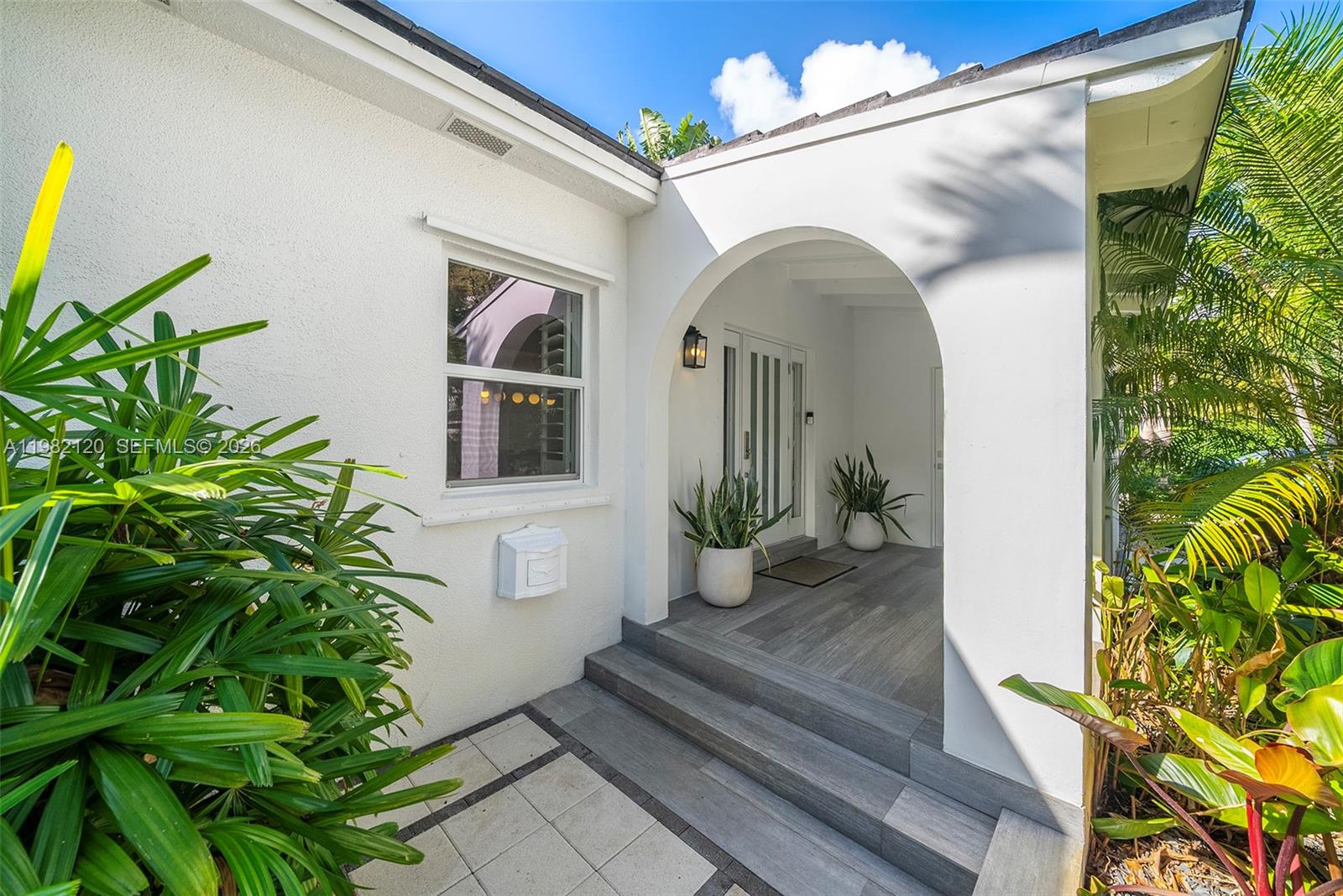 14 San Sebastian Ave