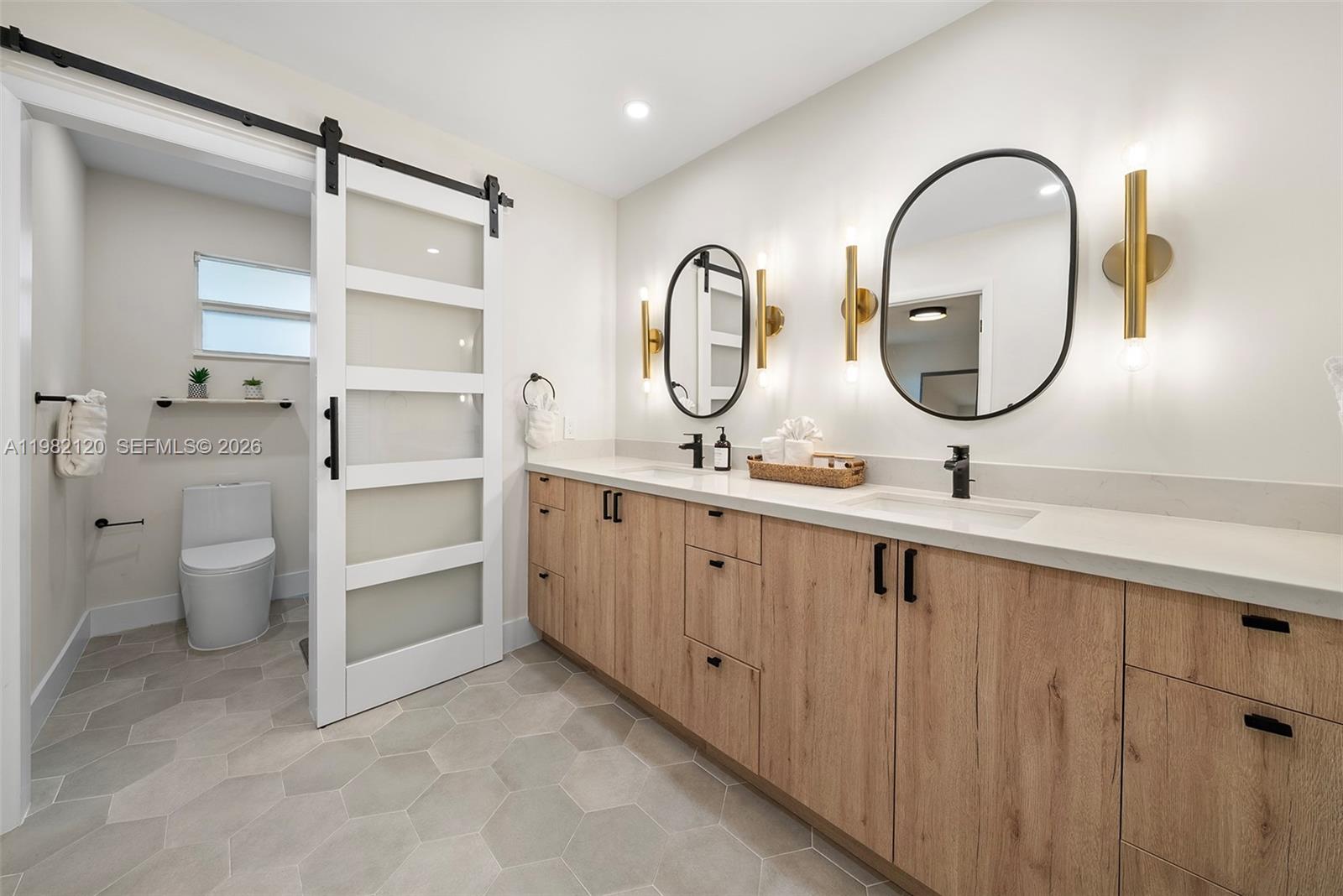 CORAL GABLES CRAFTS SEC - Residential