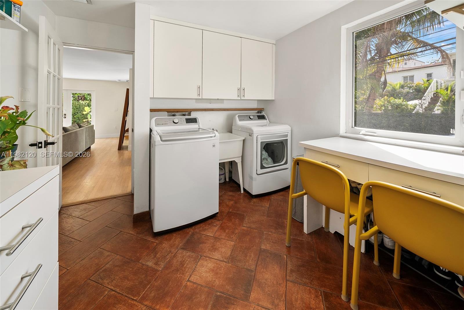 CORAL GABLES CRAFTS SEC - Residential