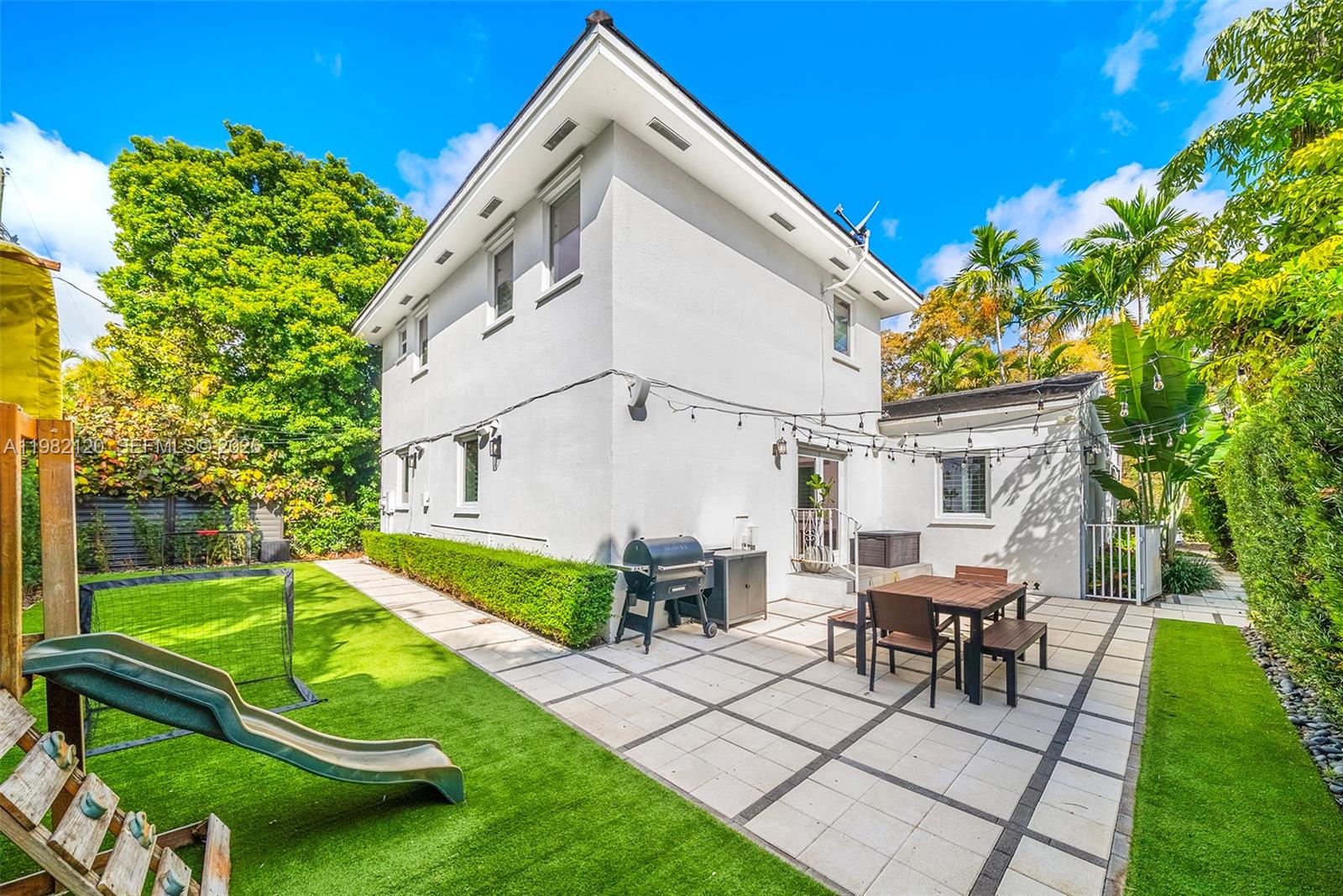 CORAL GABLES CRAFTS SEC - Residential