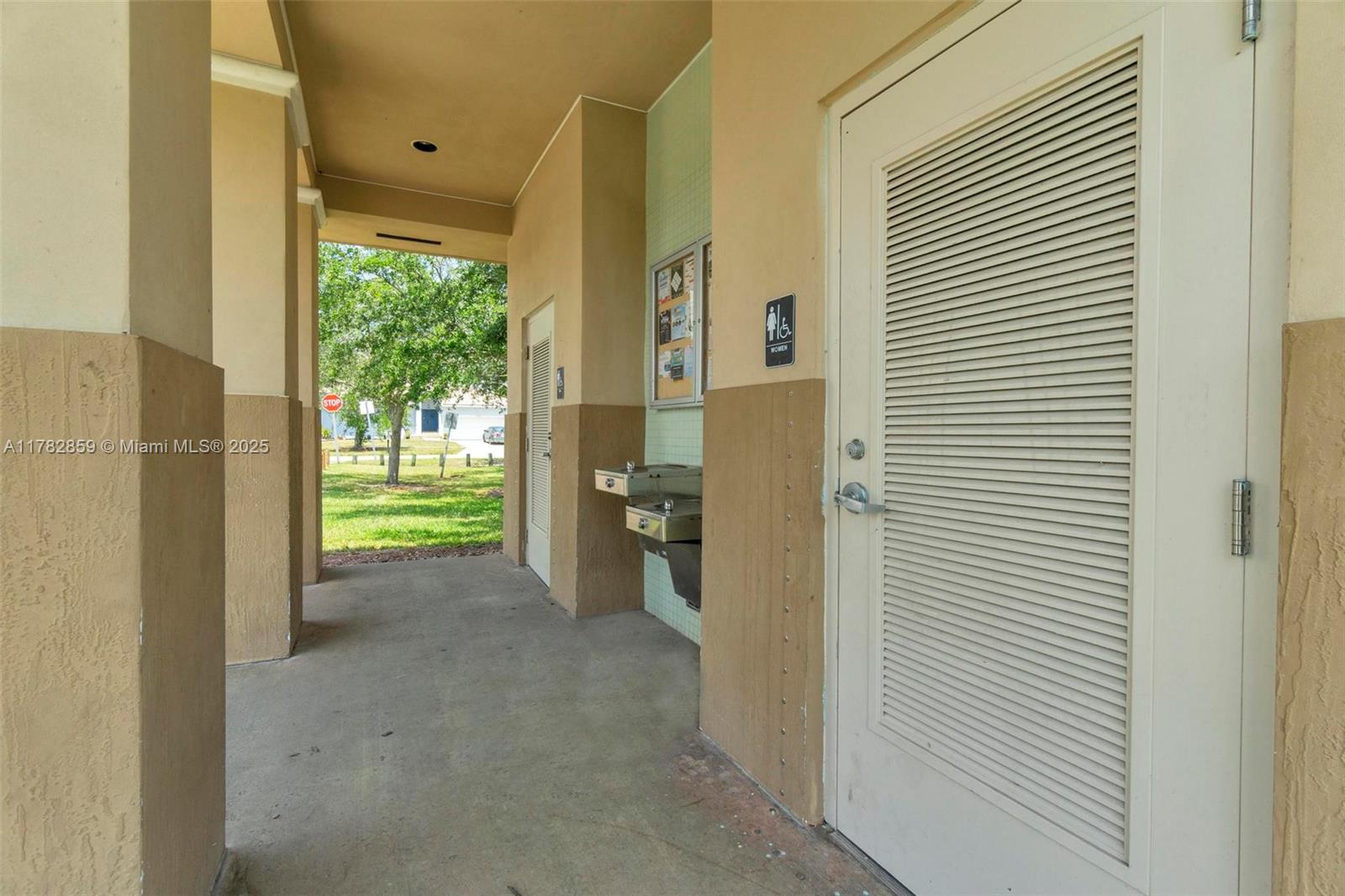 7830 SW 199th Ter