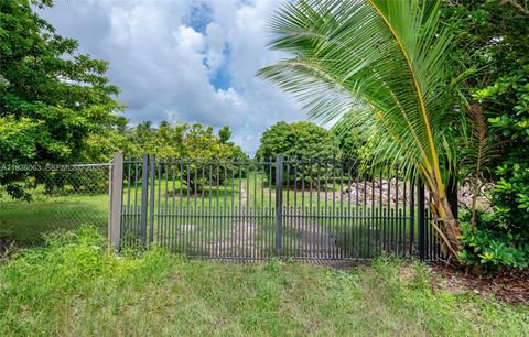 24350 SW 182nd Ave Miami FL 33031