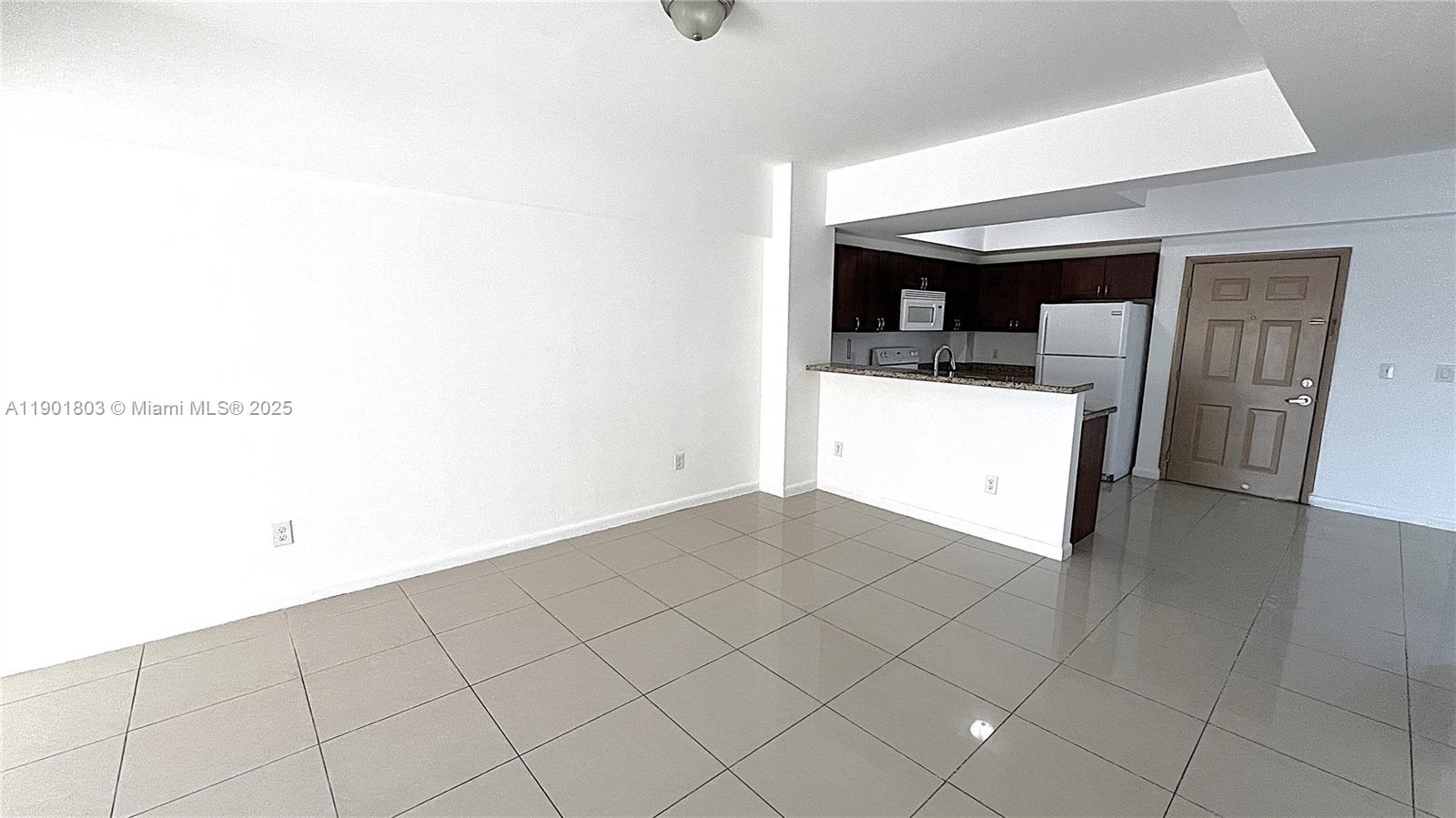 AVACADO PARK - Residential Lease