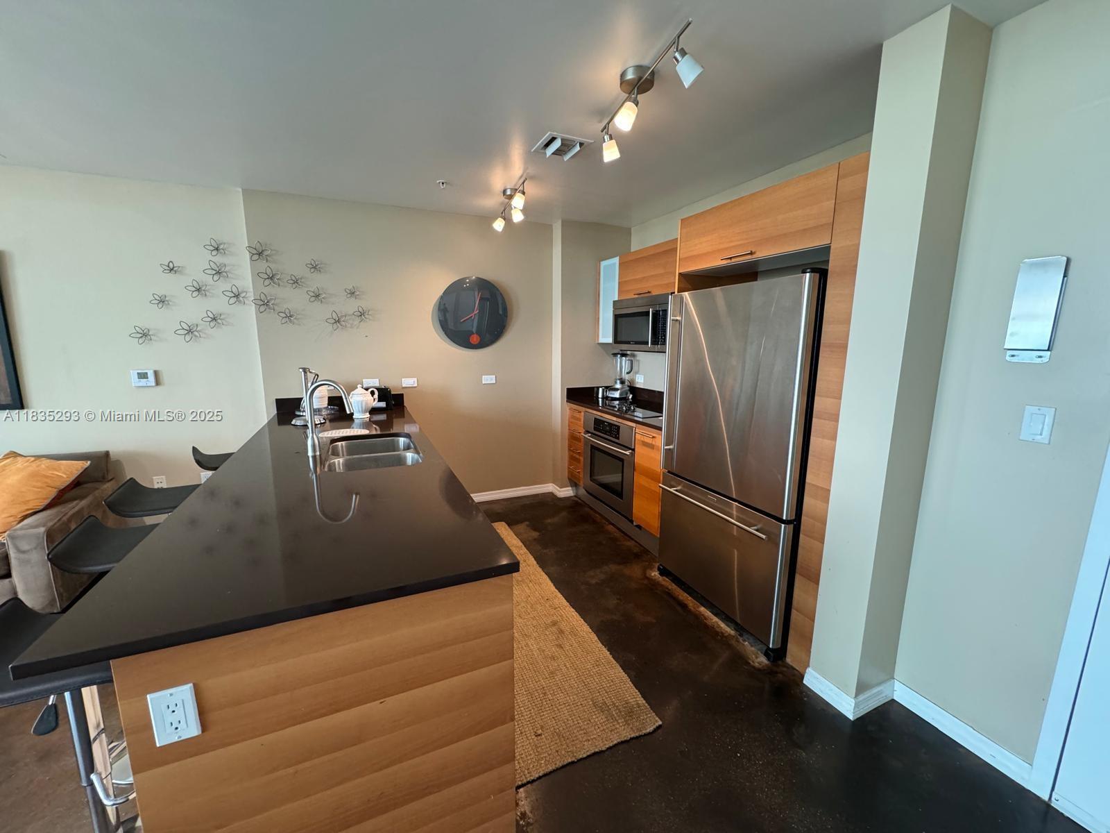 FOUR MIDTOWN MIAMI CONDO - Residential