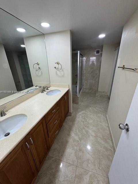 PLAZA TOWERS NORTH CONDO - Residential Lease