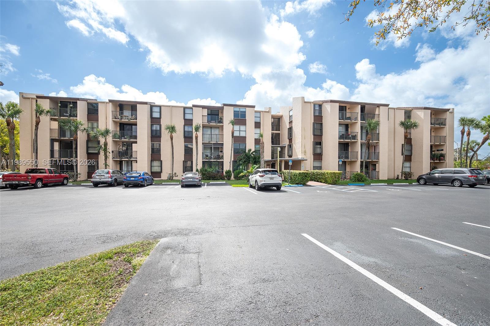 PROMENADE AT KENDALE LAKE - Residential Lease