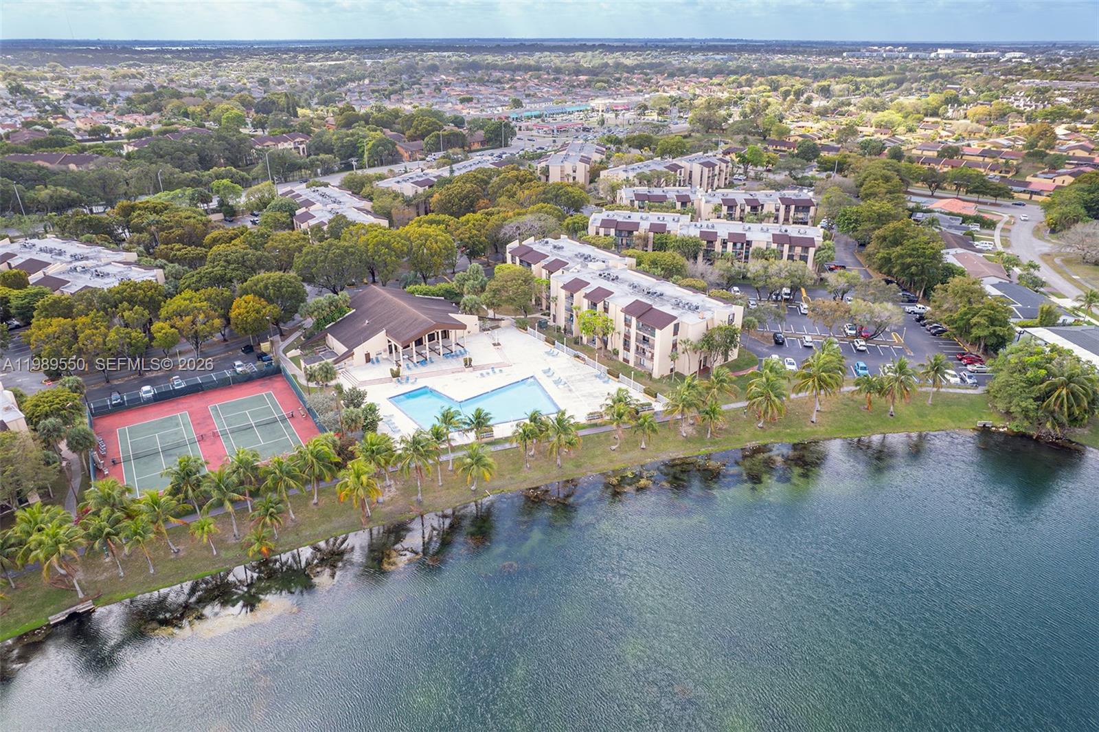 PROMENADE AT KENDALE LAKE - Residential Lease