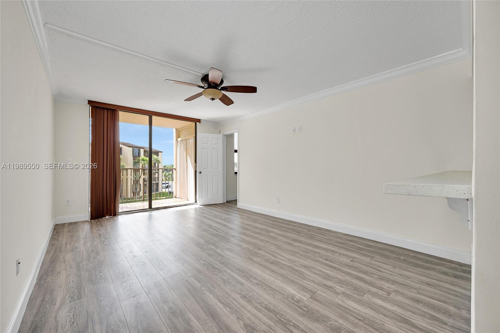 PROMENADE AT KENDALE LAKE - Residential Lease