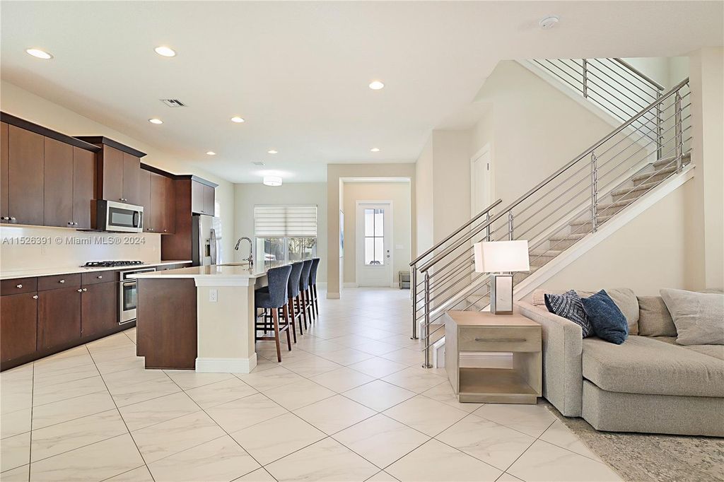 Photo of 4006 Faraday Way, Palm Beach Gardens, FL 33418 (MLS # A11526391)