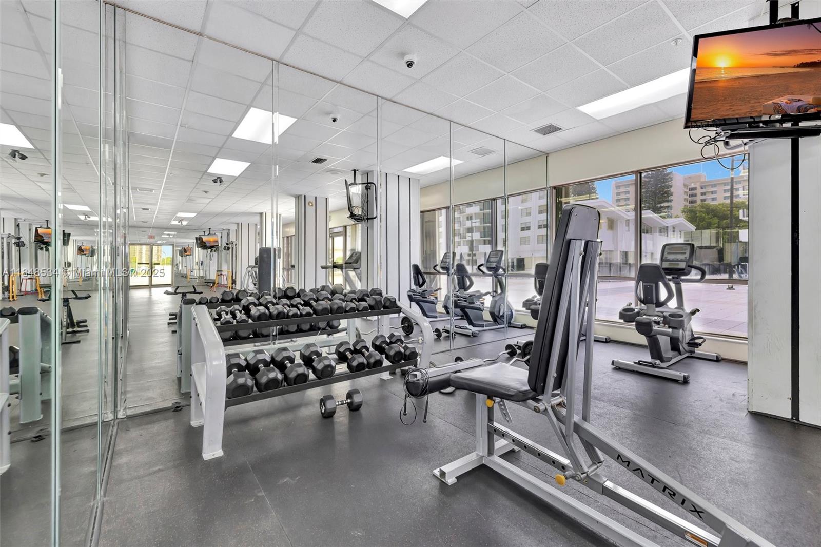 COMMODORE PLAZA CONDO - Residential