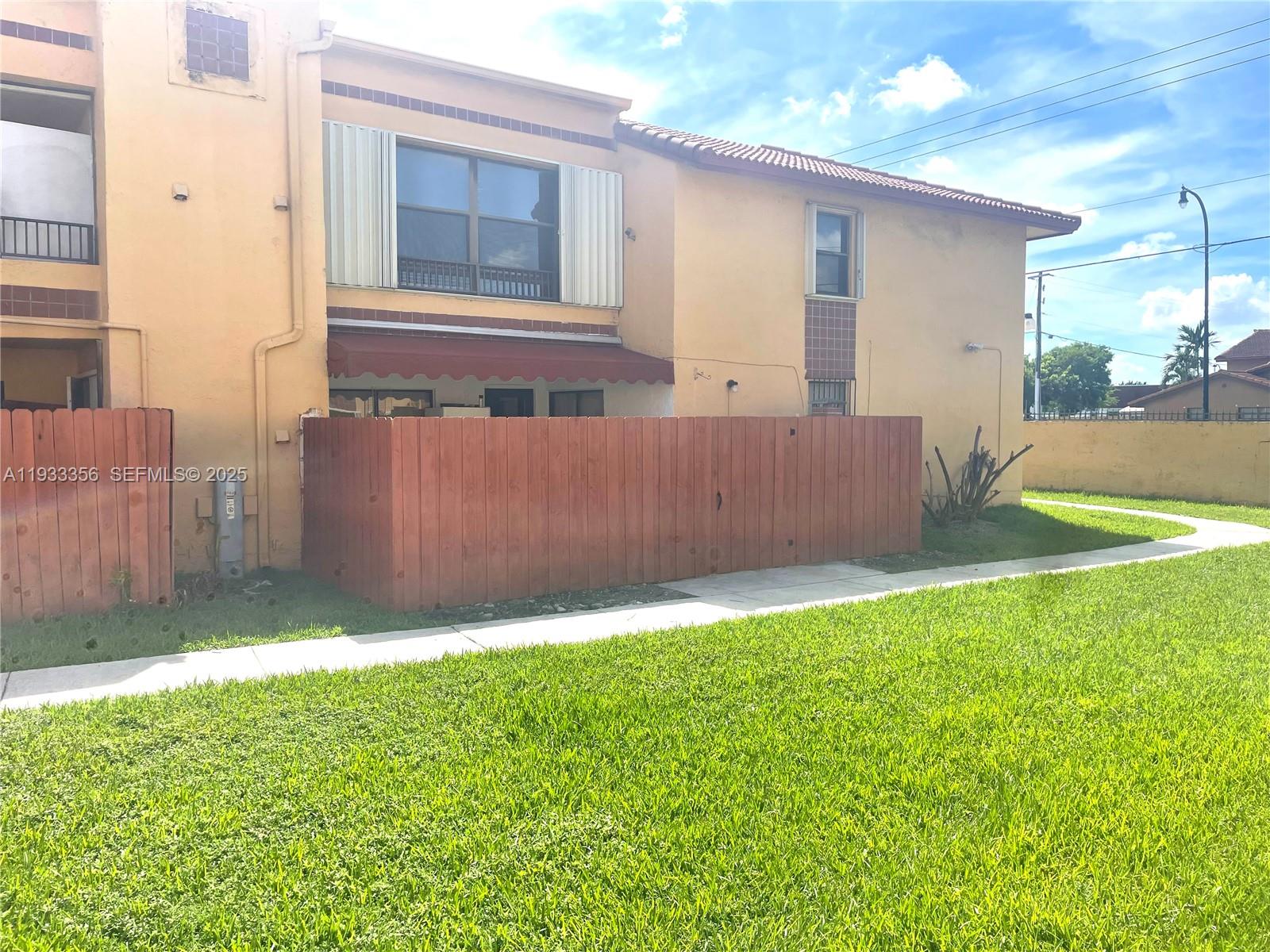 TERRANOVA CONDO #14 - Residential Lease