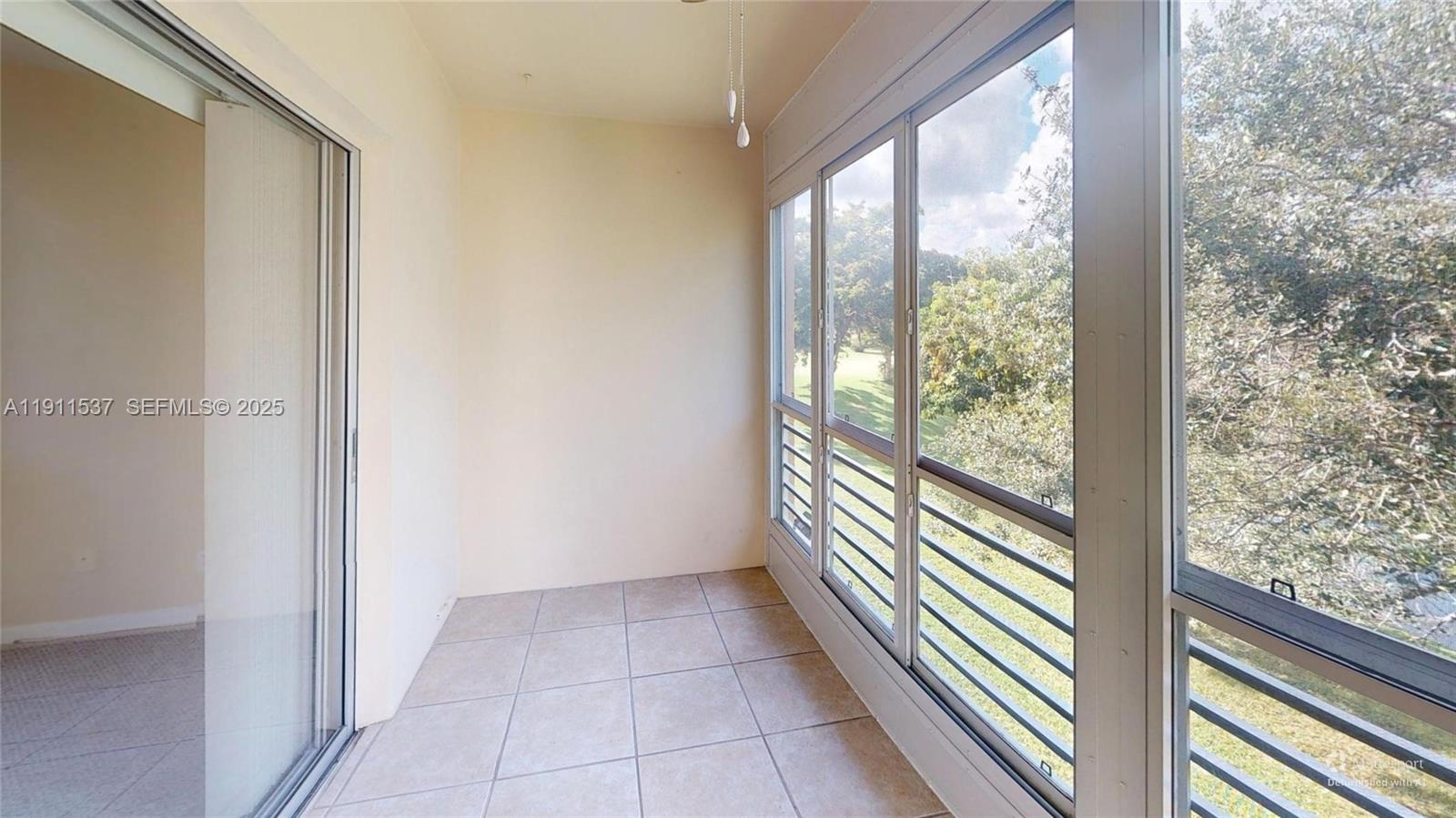 SUNRISE LAKES 95 CONDO - Residential