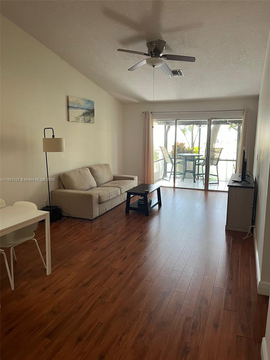 HOLIDAY SPRINGS VILLAGE - Residential Lease