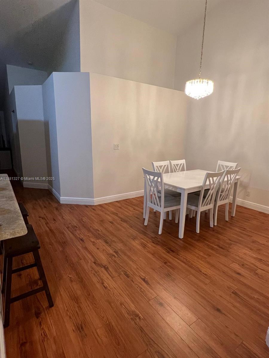 HOLIDAY SPRINGS VILLAGE - Residential Lease