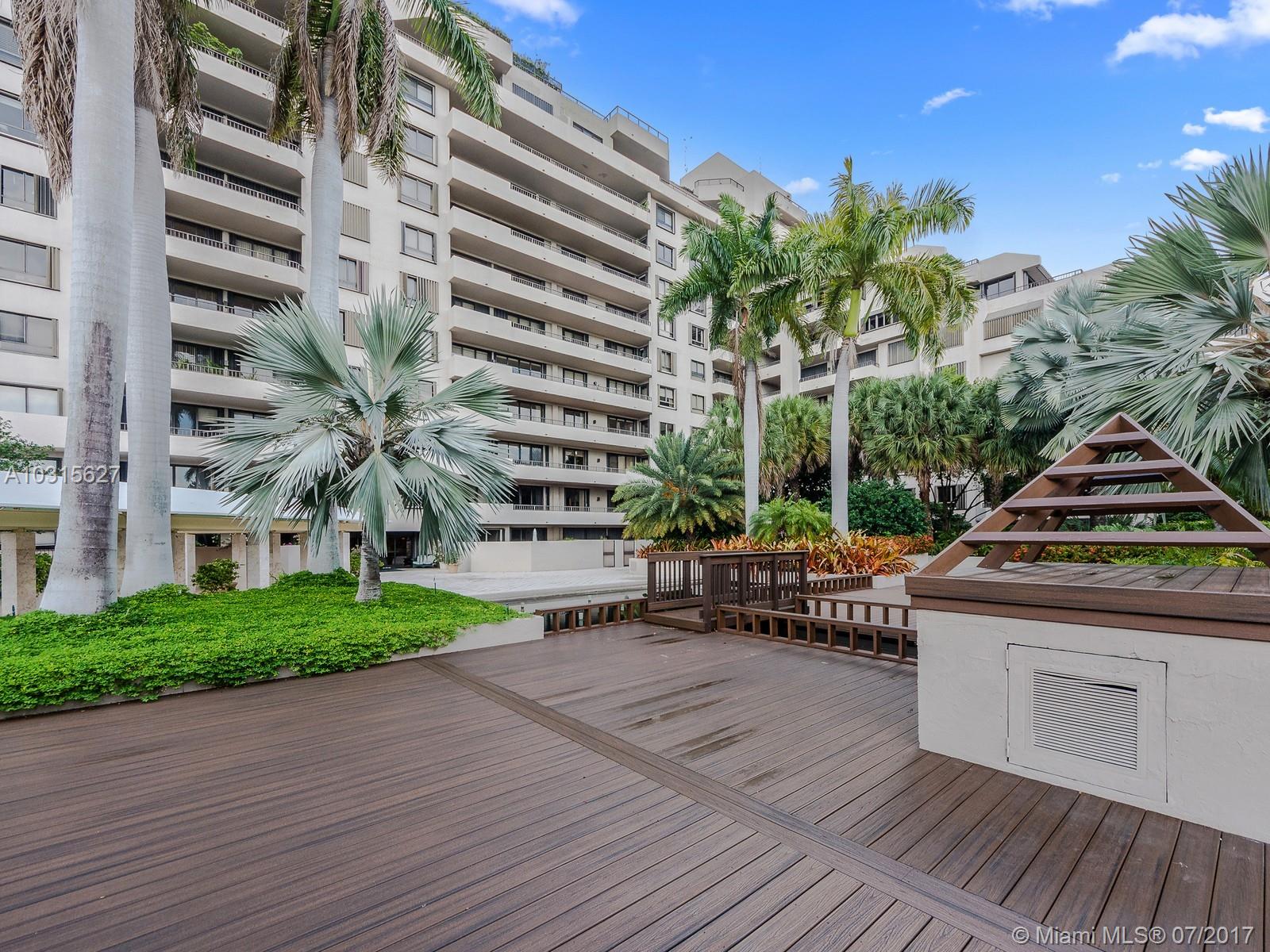 THE EMERALD BAY @ KEY COL - Residential Lease